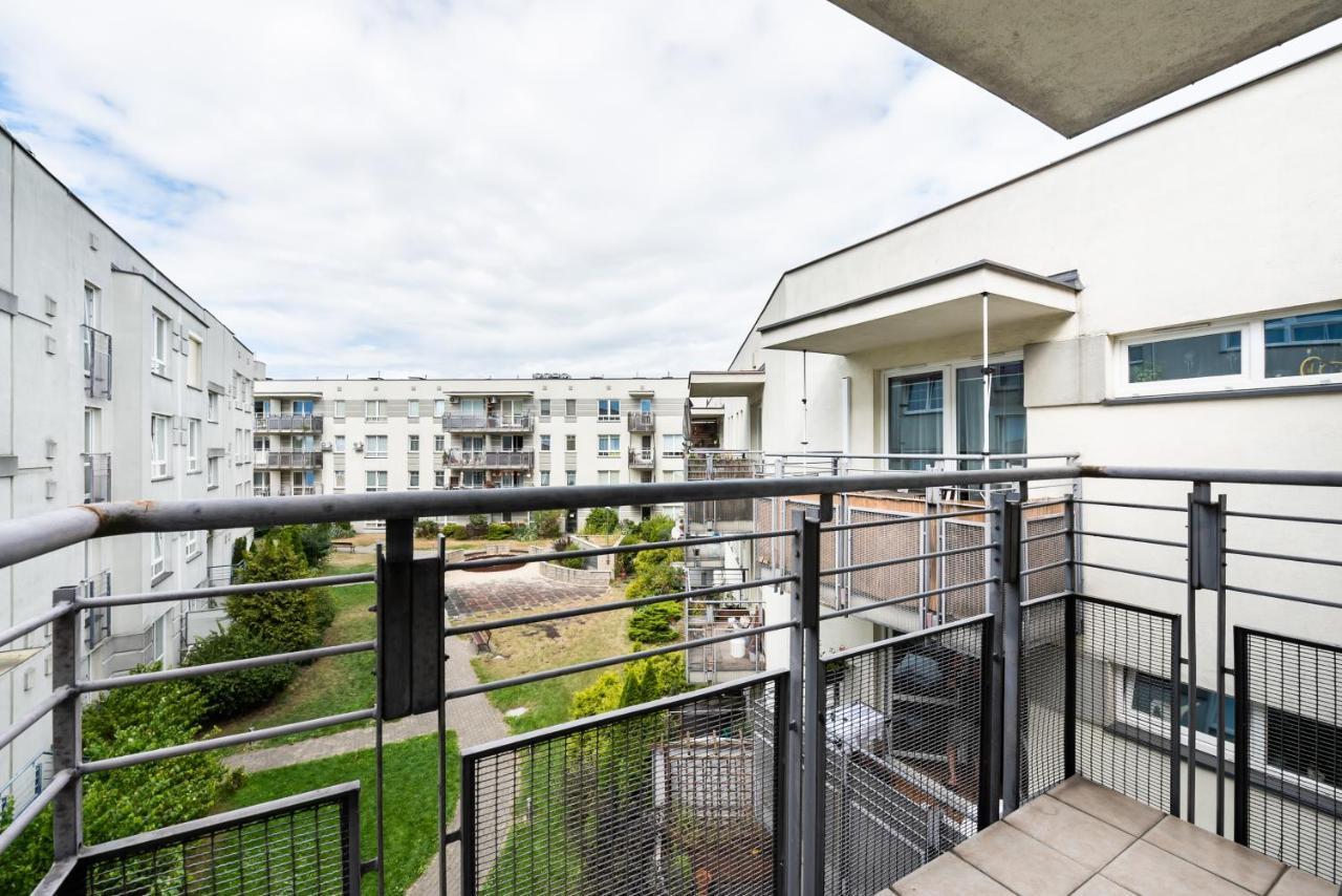Ursus Pleasant Apartment Varsavia Esterno foto